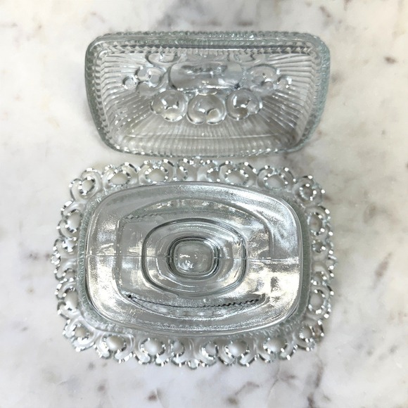 Vintage Clear Indiana Glass Lidded Candy Dish Lace Edge Heart Pedestal Compote - Picture 6 of 10